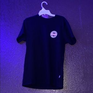 vans black shirt